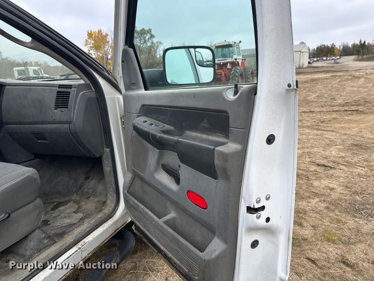 image for item DW4330 2008 Dodge Ram 3500 Quad Cab flatbed pickup truck