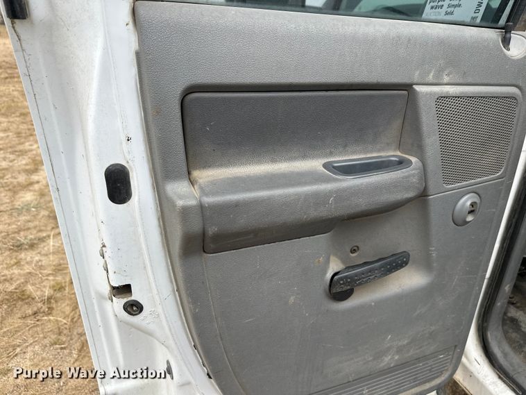 image for item DW4330 2008 Dodge Ram 3500 Quad Cab flatbed pickup truck