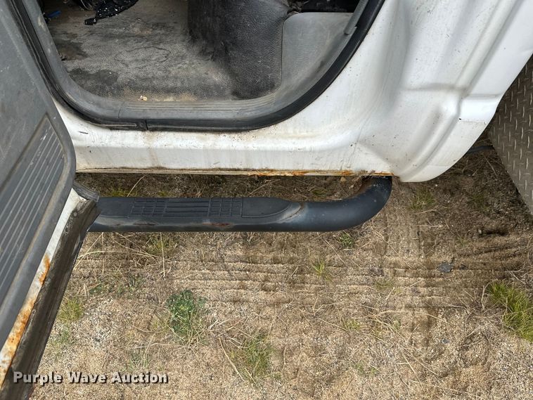 image for item DW4330 2008 Dodge Ram 3500 Quad Cab flatbed pickup truck