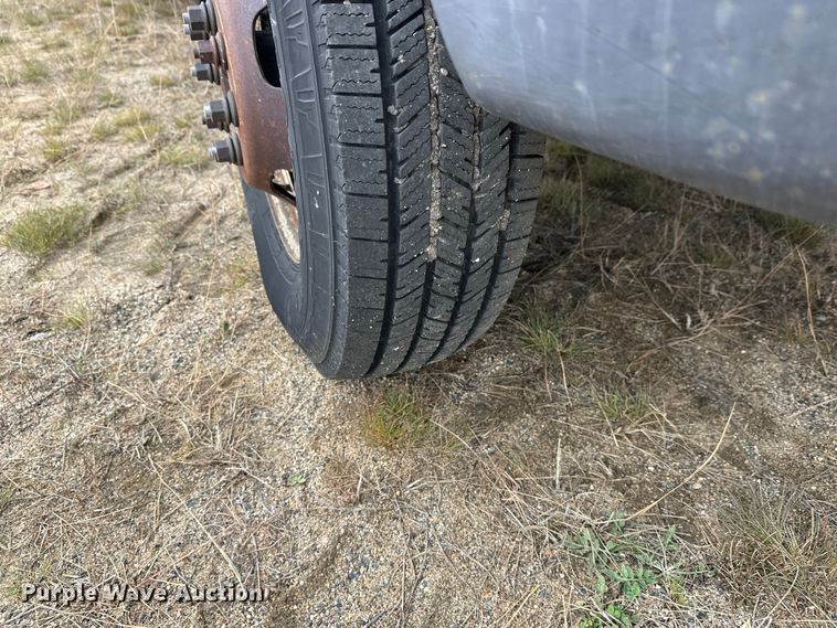 image for item DW4330 2008 Dodge Ram 3500 Quad Cab flatbed pickup truck