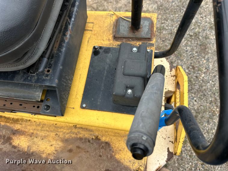 image for item DW4331 2004 Dynapac CC122 double drum vibratory roller