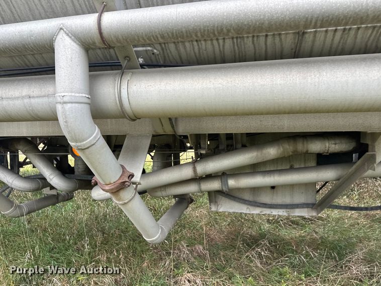 image for item DW4332 1976 Butler tank trailer