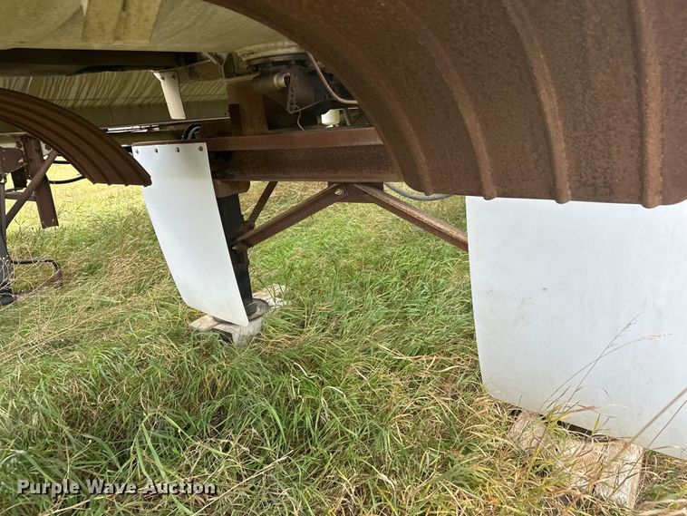 image for item DW4332 1976 Butler tank trailer