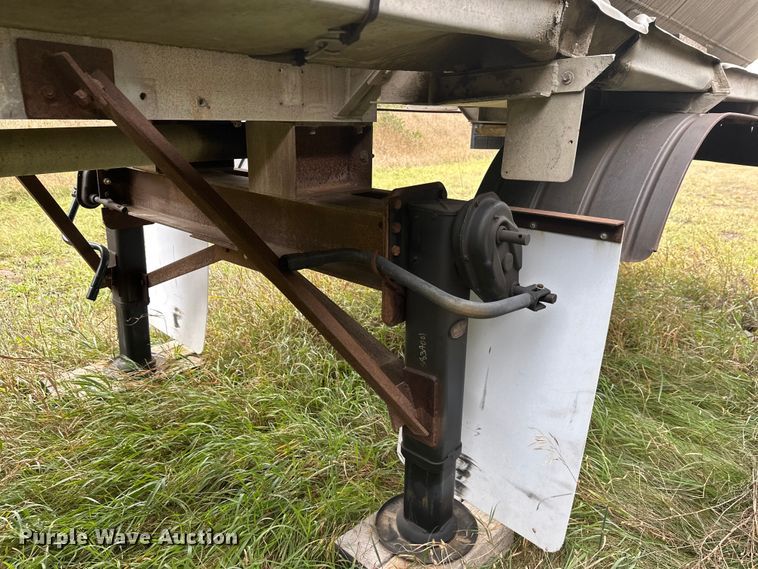 image for item DW4332 1976 Butler tank trailer