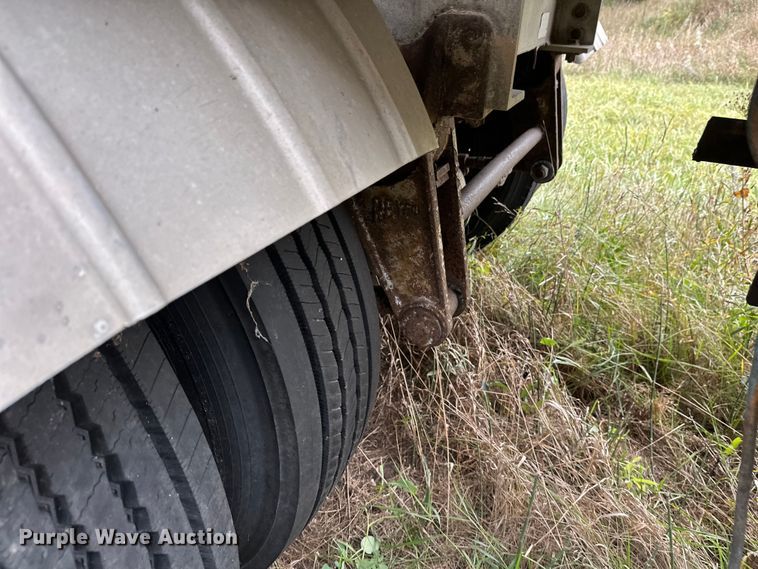 image for item DW4332 1976 Butler tank trailer