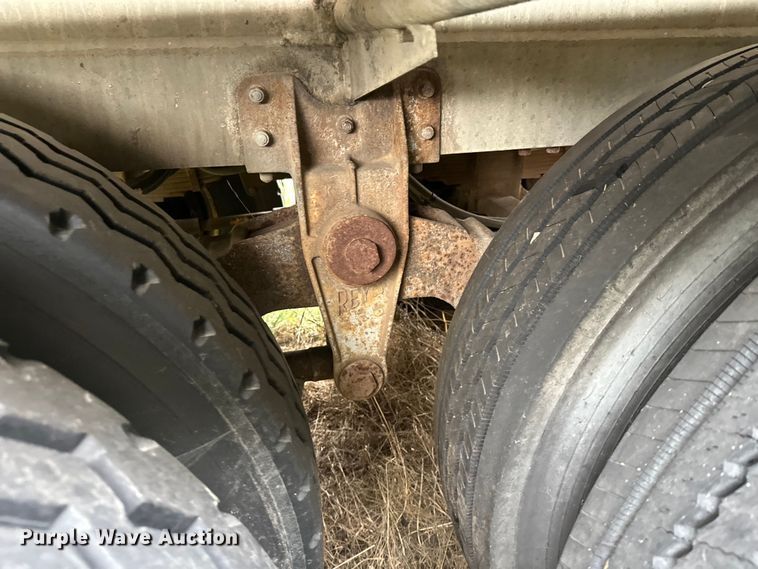 image for item DW4332 1976 Butler tank trailer