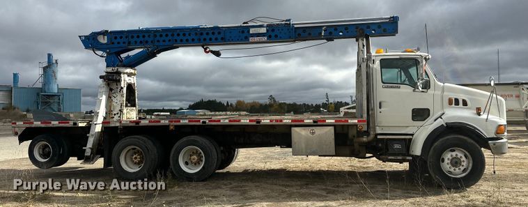 image for item DW4333 1997 Ford LT9513 crane truck