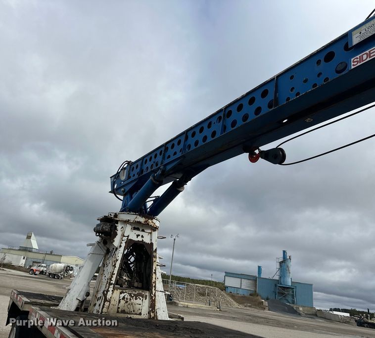 image for item DW4333 1997 Ford LT9513 crane truck