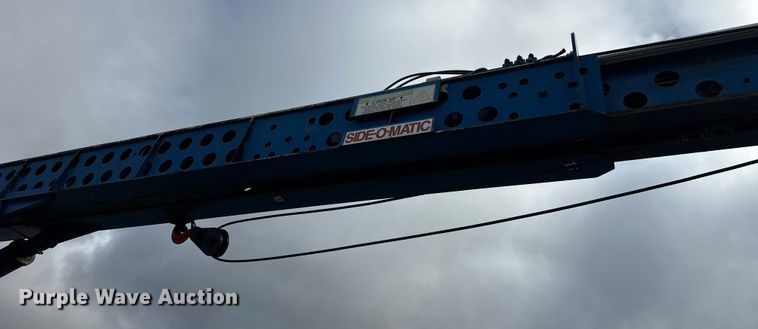 image for item DW4333 1997 Ford LT9513 crane truck