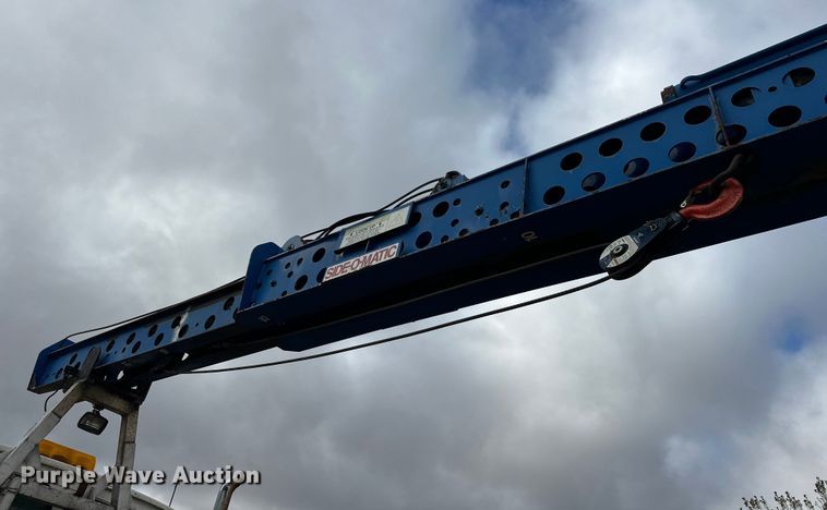 image for item DW4333 1997 Ford LT9513 crane truck