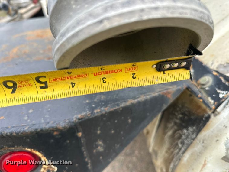 image for item DW4334 1993 International 9300 tank truck