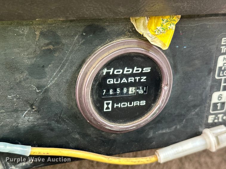 image for item DW4334 1993 International 9300 tank truck