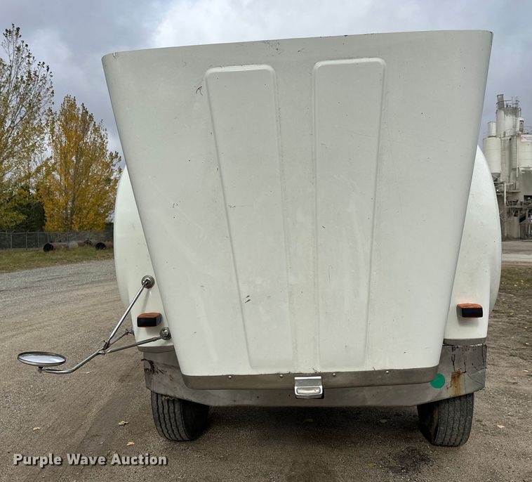 image for item DW4334 1993 International 9300 tank truck