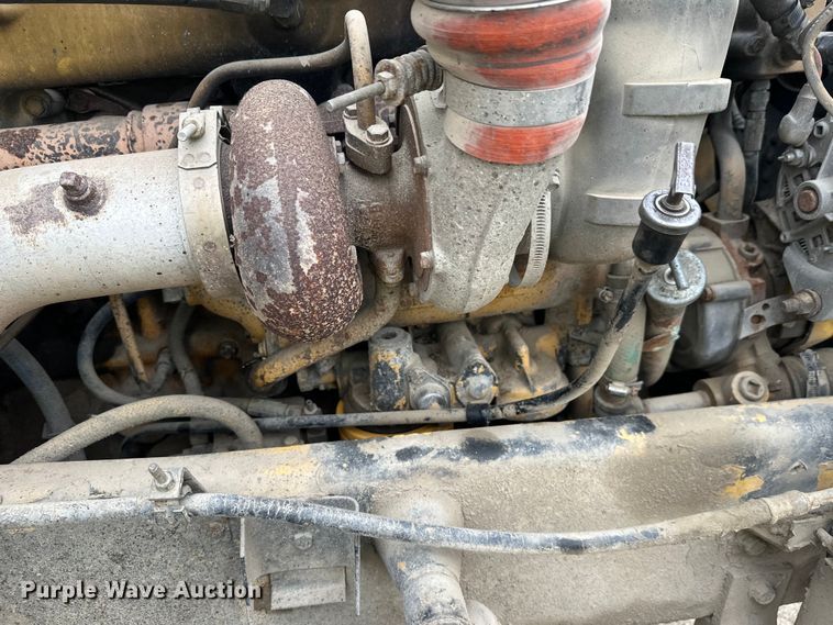 image for item DW4334 1993 International 9300 tank truck