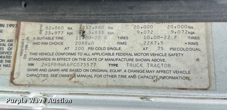 image for item DW4334 1993 International 9300 tank truck