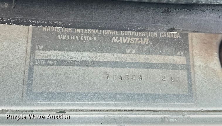 image for item DW4334 1993 International 9300 tank truck