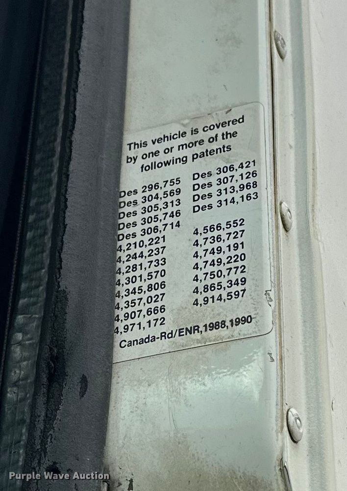 image for item DW4334 1993 International 9300 tank truck