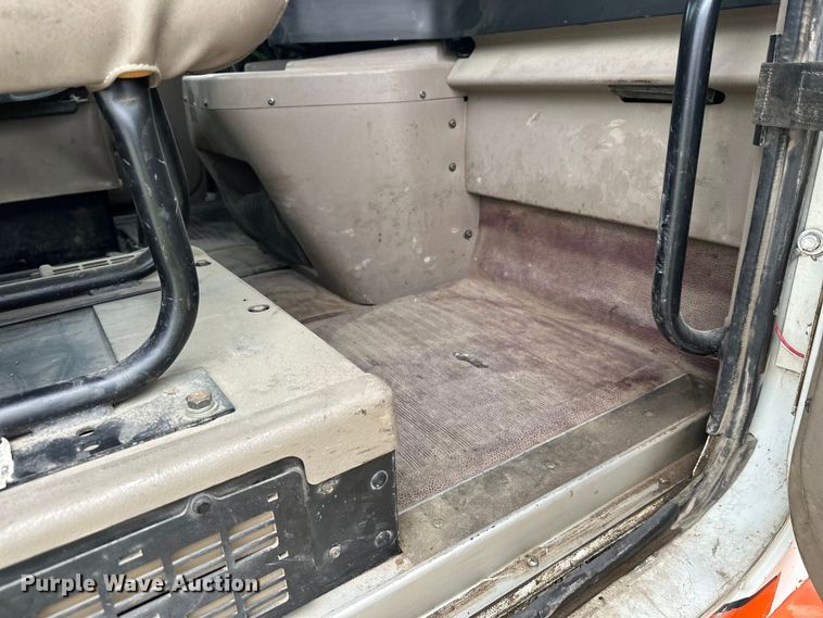 image for item DW4335 2007 International 9200i semi truck