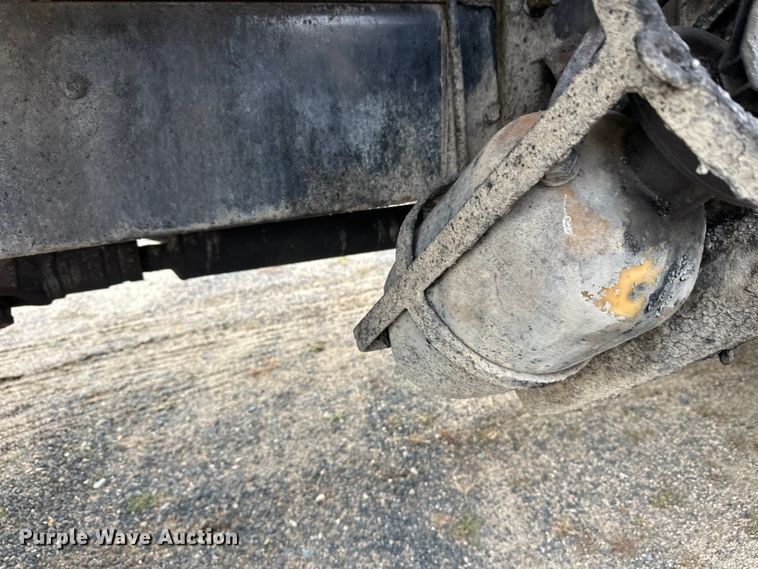 image for item DW4336 2009 Ford F750 Super Duty oil distributor truck