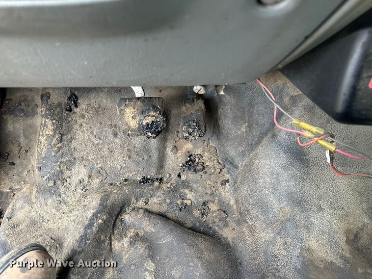 image for item DW4336 2009 Ford F750 Super Duty oil distributor truck