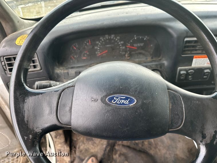 image for item DW4336 2009 Ford F750 Super Duty oil distributor truck