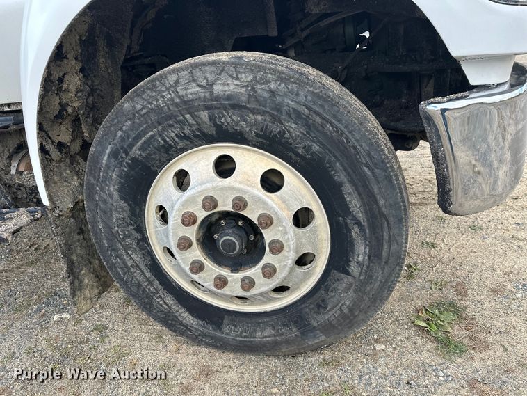 image for item DW4336 2009 Ford F750 Super Duty oil distributor truck