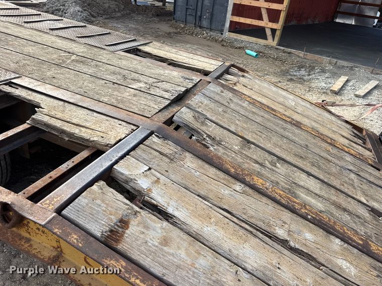 image for item DW6633 1994 Dynaweld equipment trailer