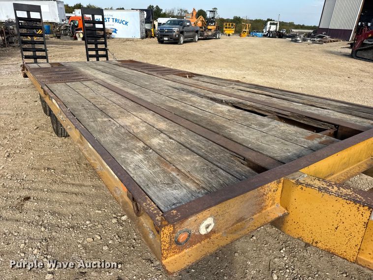 image for item DW6633 1994 Dynaweld equipment trailer