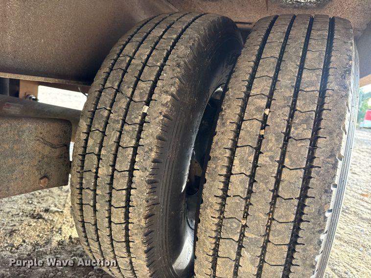 image for item DW6633 1994 Dynaweld equipment trailer