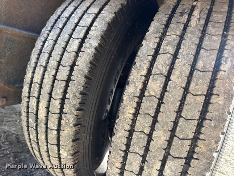 image for item DW6633 1994 Dynaweld equipment trailer