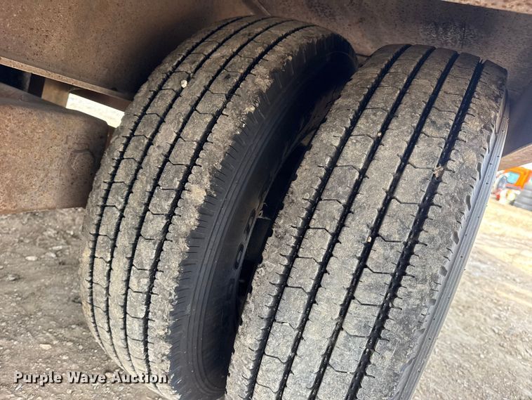 image for item DW6633 1994 Dynaweld equipment trailer