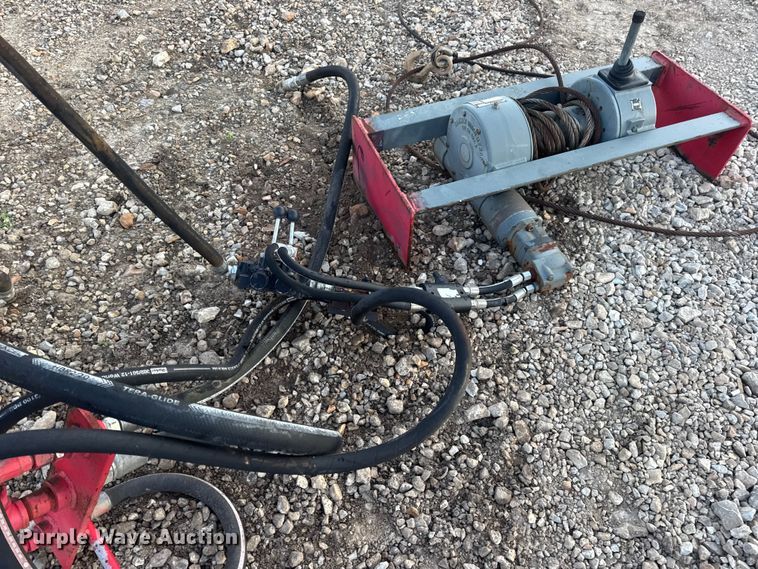 image for item DW6635 Ramsey 700 winch