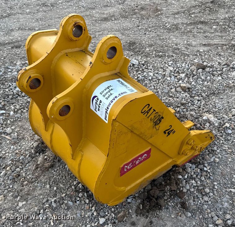 image for item DW6636 2023 Teran BKT305C24 excavator bucket
