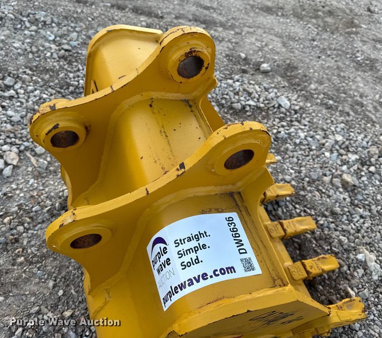 image for item DW6636 2023 Teran BKT305C24 excavator bucket