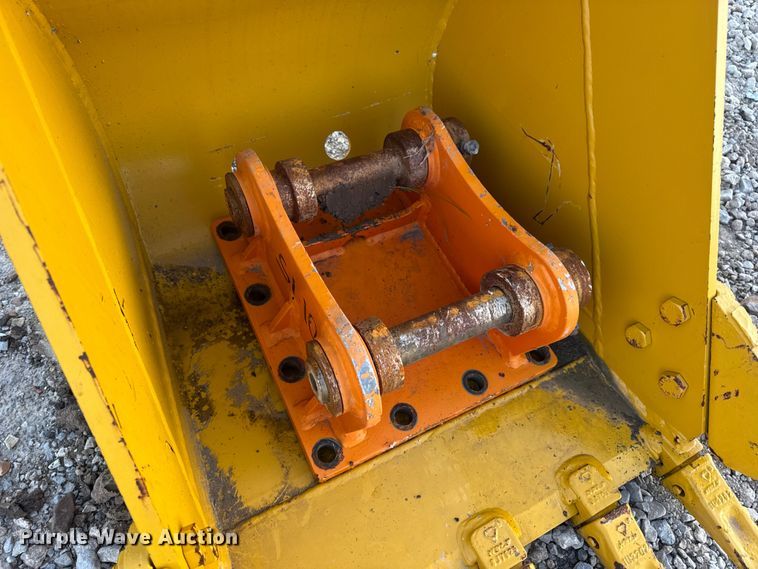 image for item DW6636 2023 Teran BKT305C24 excavator bucket