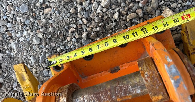 image for item DW6636 2023 Teran BKT305C24 excavator bucket