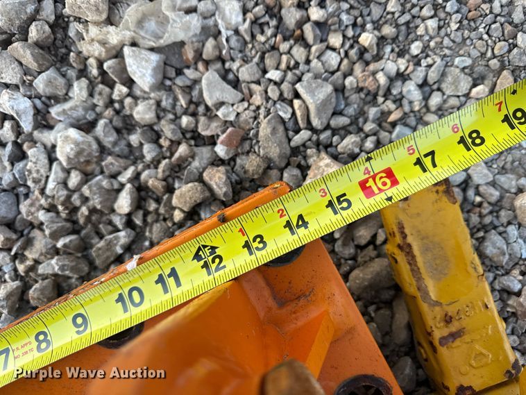 image for item DW6636 2023 Teran BKT305C24 excavator bucket