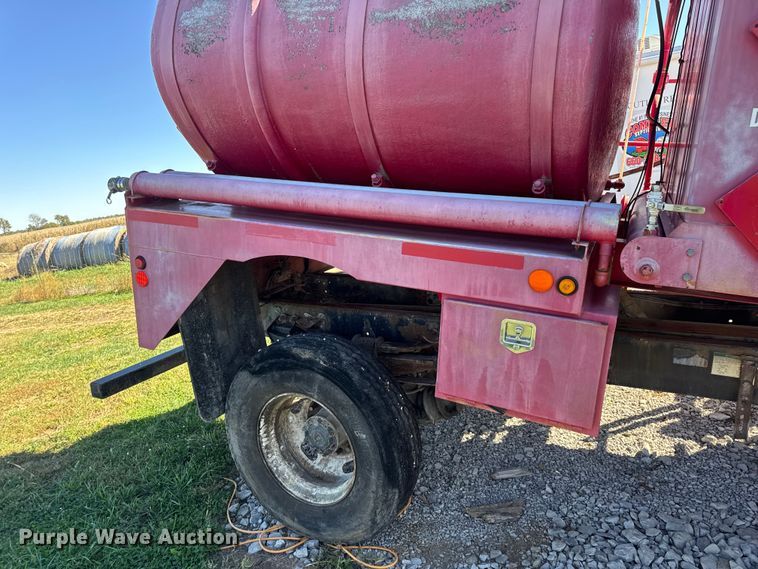 image for item DW6644 2012 Patts Fabrication oilfield acidizing truck bed