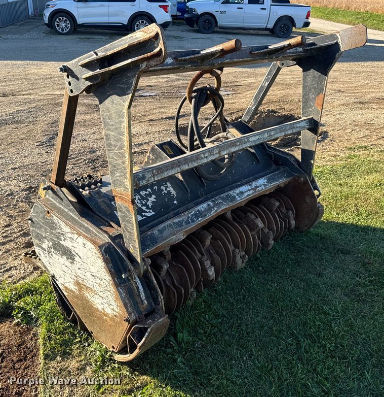 image for item DW6645 2020 Caterpillar HM415C Mulcher skid steer mulcher