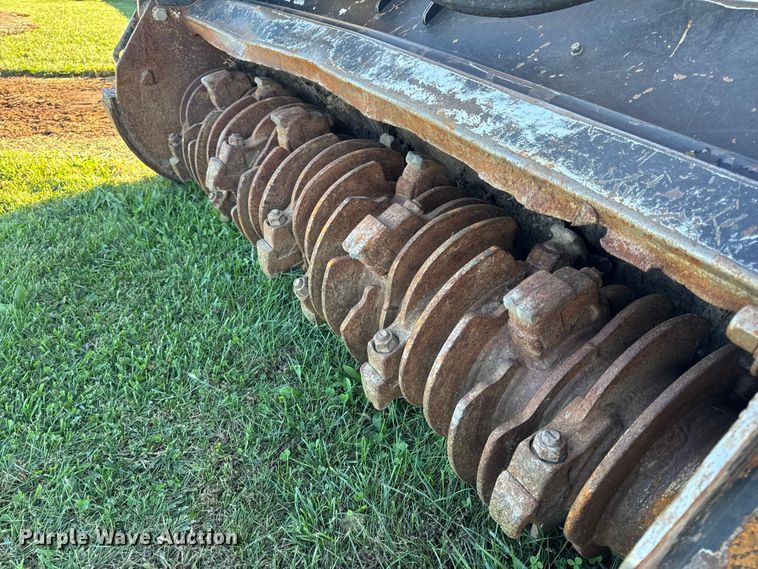 image for item DW6645 2020 Caterpillar HM415C Mulcher skid steer mulcher