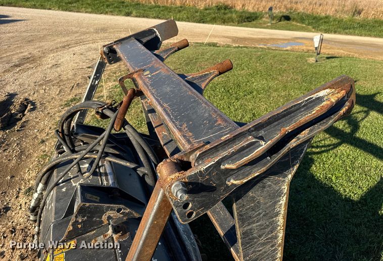 image for item DW6645 2020 Caterpillar HM415C Mulcher skid steer mulcher