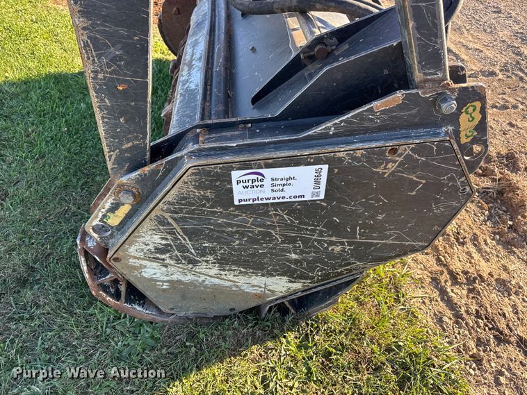 image for item DW6645 2020 Caterpillar HM415C Mulcher skid steer mulcher