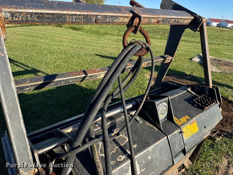 image for item DW6645 2020 Caterpillar HM415C Mulcher skid steer mulcher