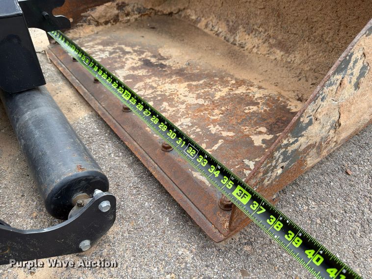 image for item DX5849 2023 Bobcat MT100 compact utility loader