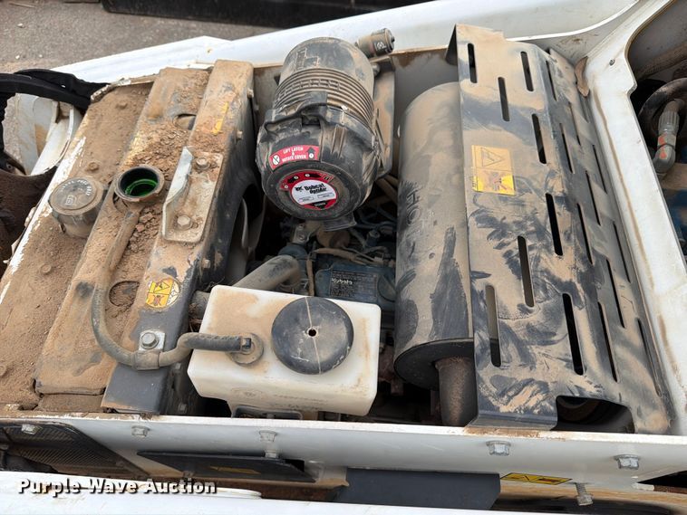 image for item DX5849 2023 Bobcat MT100 compact utility loader