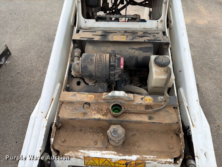 image for item DX5849 2023 Bobcat MT100 compact utility loader