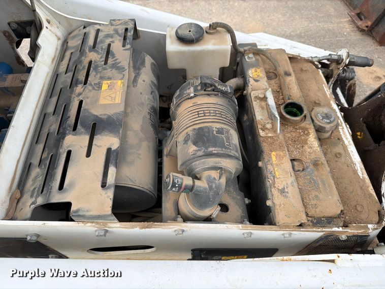 image for item DX5849 2023 Bobcat MT100 compact utility loader