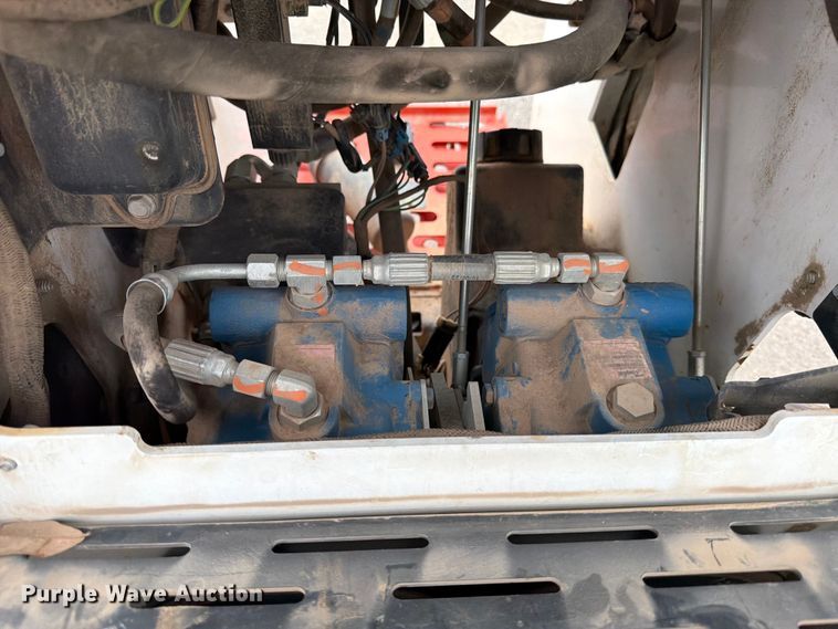 image for item DX5849 2023 Bobcat MT100 compact utility loader