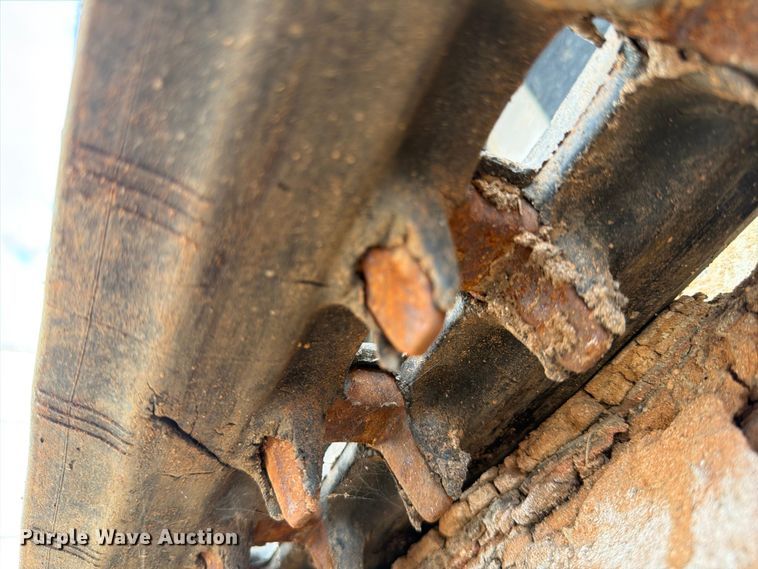 image for item DX5849 2023 Bobcat MT100 compact utility loader