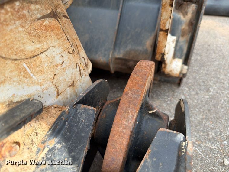 image for item DX5849 2023 Bobcat MT100 compact utility loader